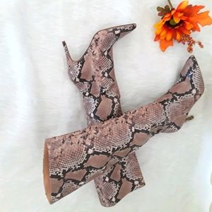 Snake effect Steve Madden Kimari boots